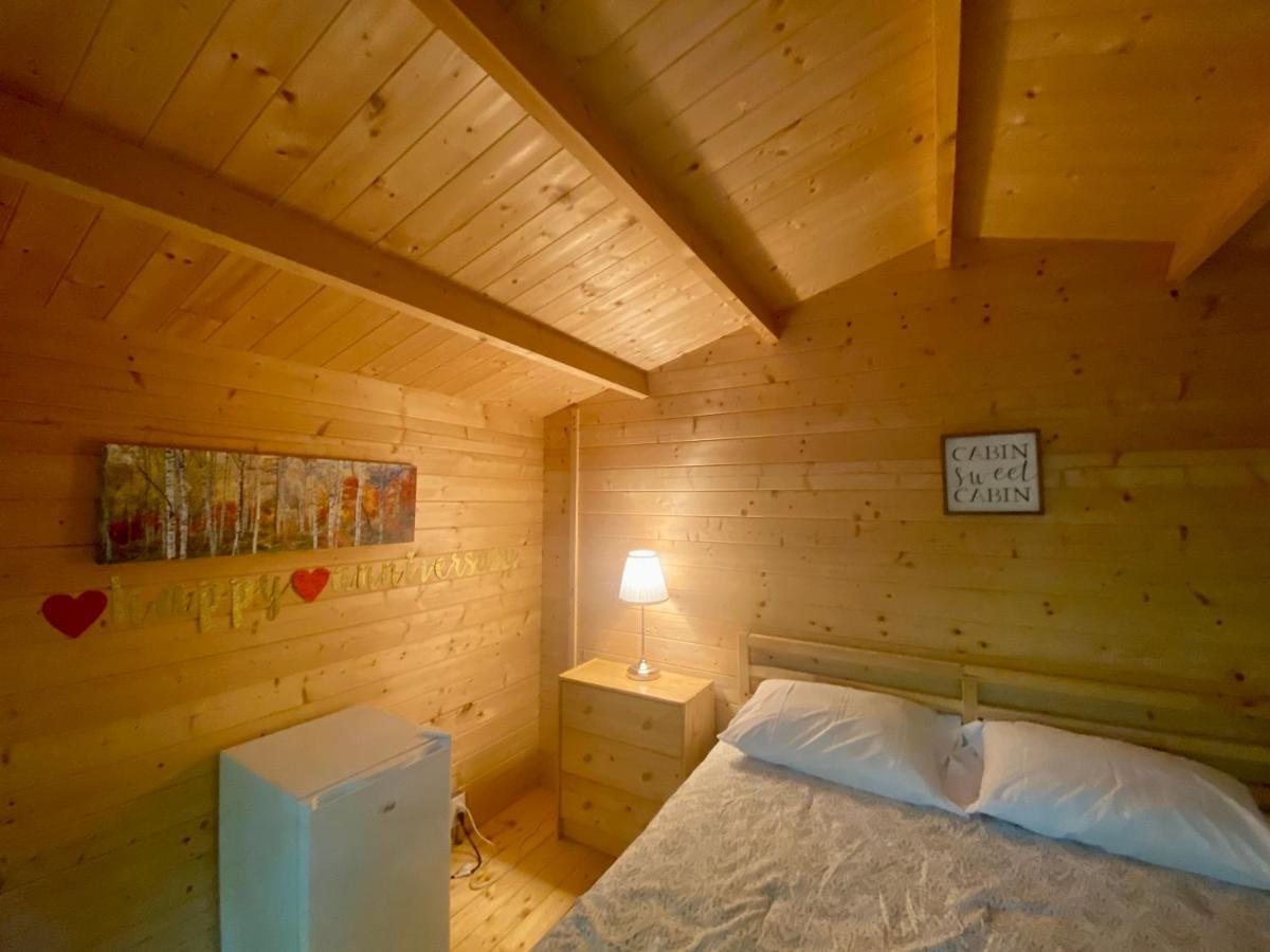 Algonquin Madawaska Lodge Cottage Glamping Cabins Exterior photo