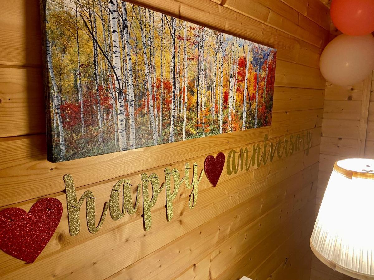 Algonquin Madawaska Lodge Cottage Glamping Cabins Exterior photo